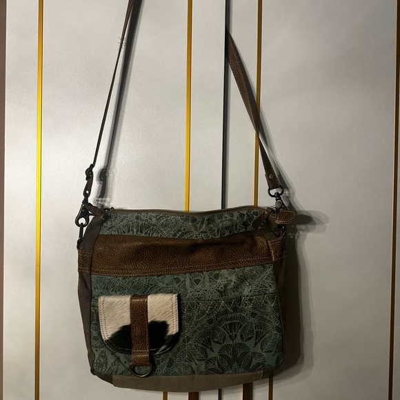 Myra purse. - Picture 2 of 6